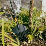 Fiskars Úzké hrábě na listí OneClick 1082704