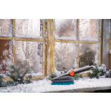 Gardena Cleansystem ruční kartáč M (tvrdý), čištění menších ploch
