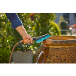 Gardena Cleansystem ruční kartáč S (tvrdý), s přípojkou na hadici, čištění menších ploch
