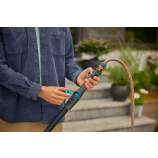 Gardena Cleansystem teleskopická rukojeť M – XL, vodní, pro vzdálenější plochy