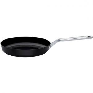 Fiskars Pánev Rotisser 24 cm 1023739